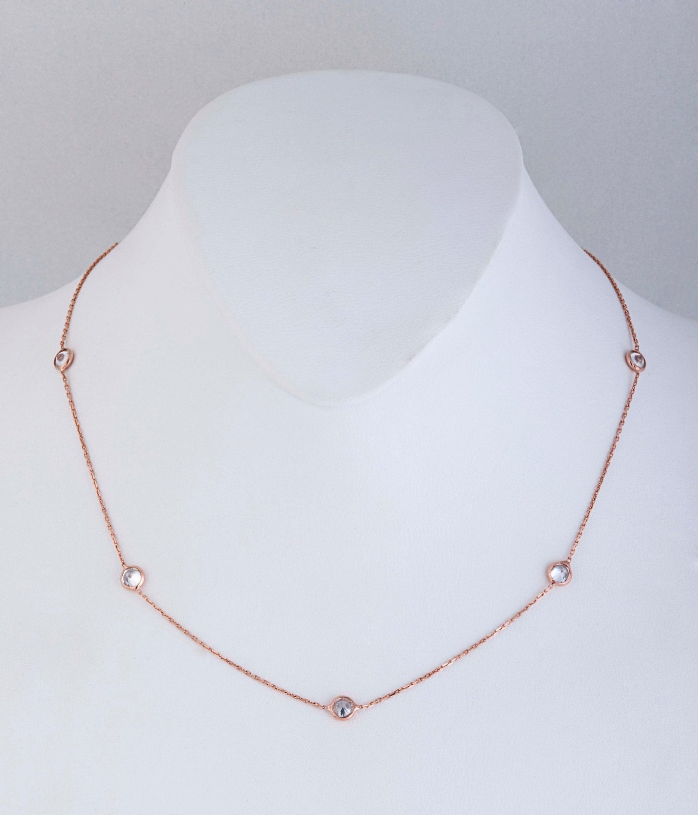 Short necklace - crystals - 18 carat gold, rose gold, silver